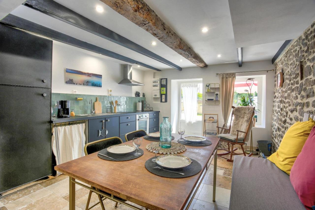 Hébergement de vacances La Quinardais - Charmante Maison Avec Terrasse *